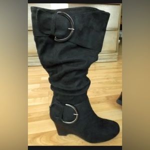 Black Wedge Slouch Boot - 8 Wide Calf